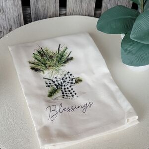 Park Designs Cream Tea Towel with Blessings Print